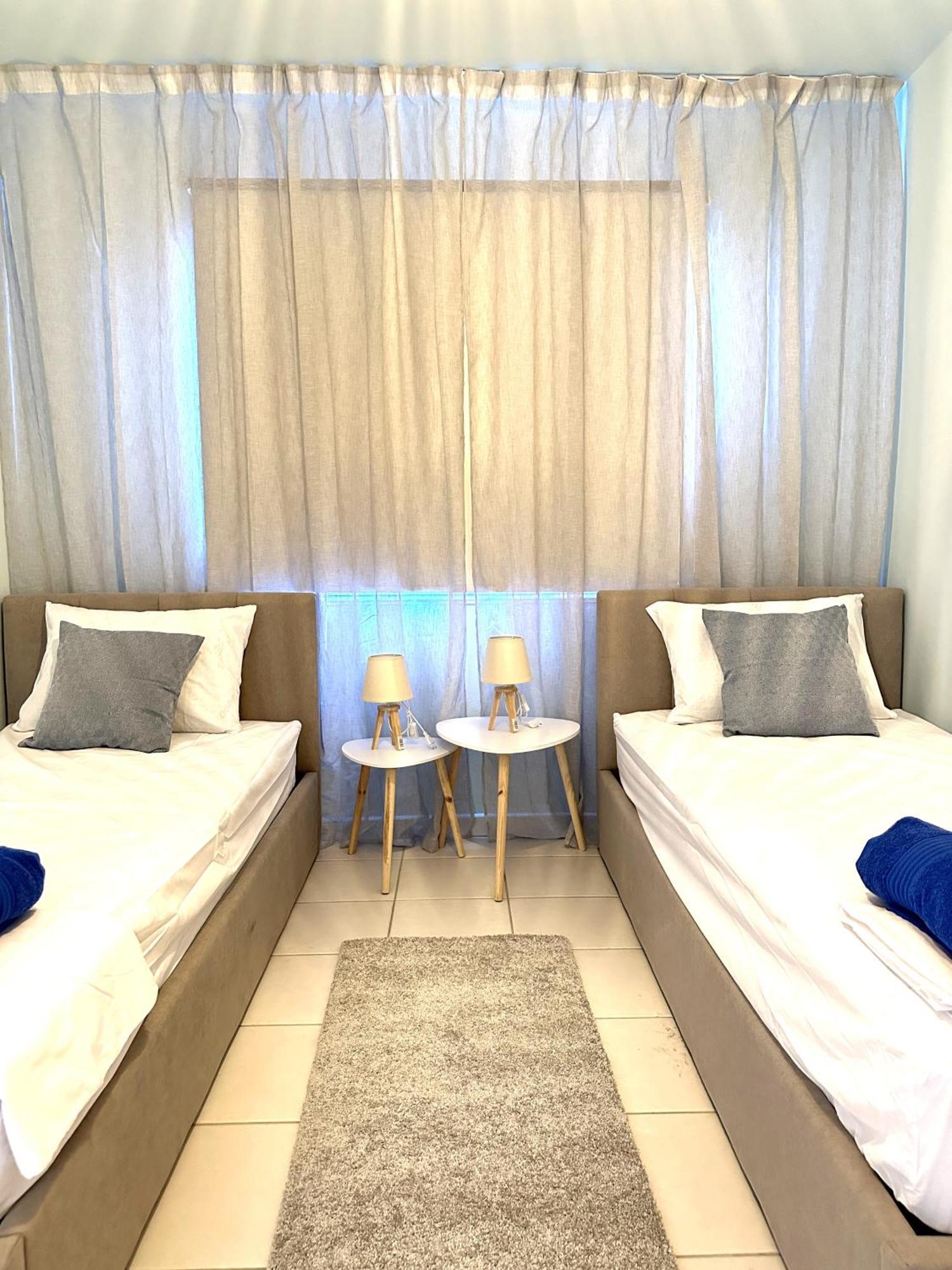H&O Golden Sun Suite Пафос Экстерьер фото